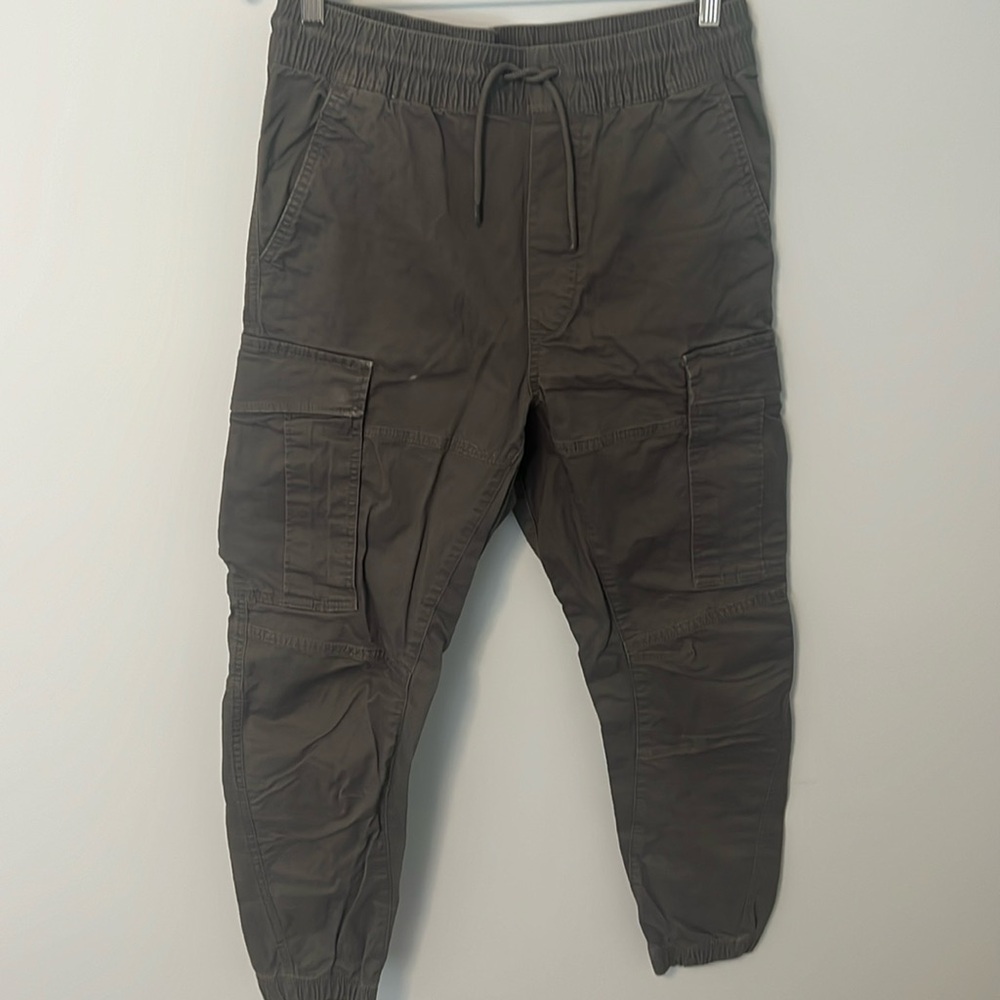Men’s elastic waist, elastic bottom cargo pants